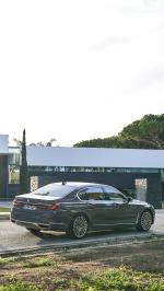 BMW 750Li xDrive 2019 года (WW)